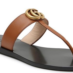 Meet your Posher, Claudia